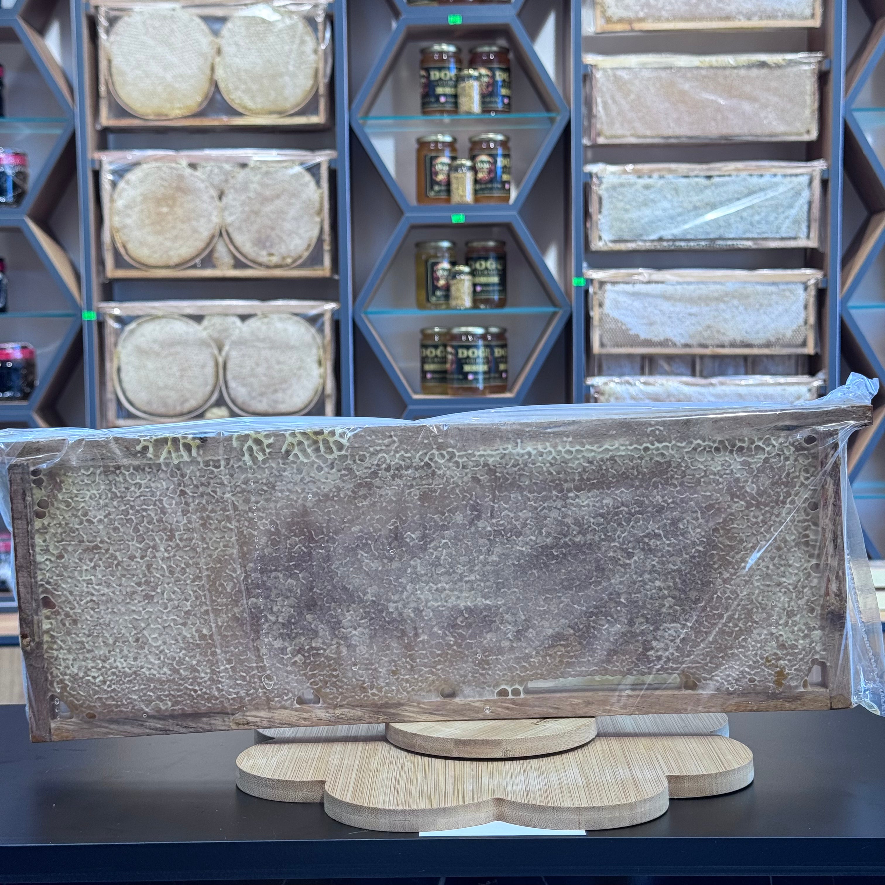 Hakiki kars petek balı 1-1.5 kg civarı